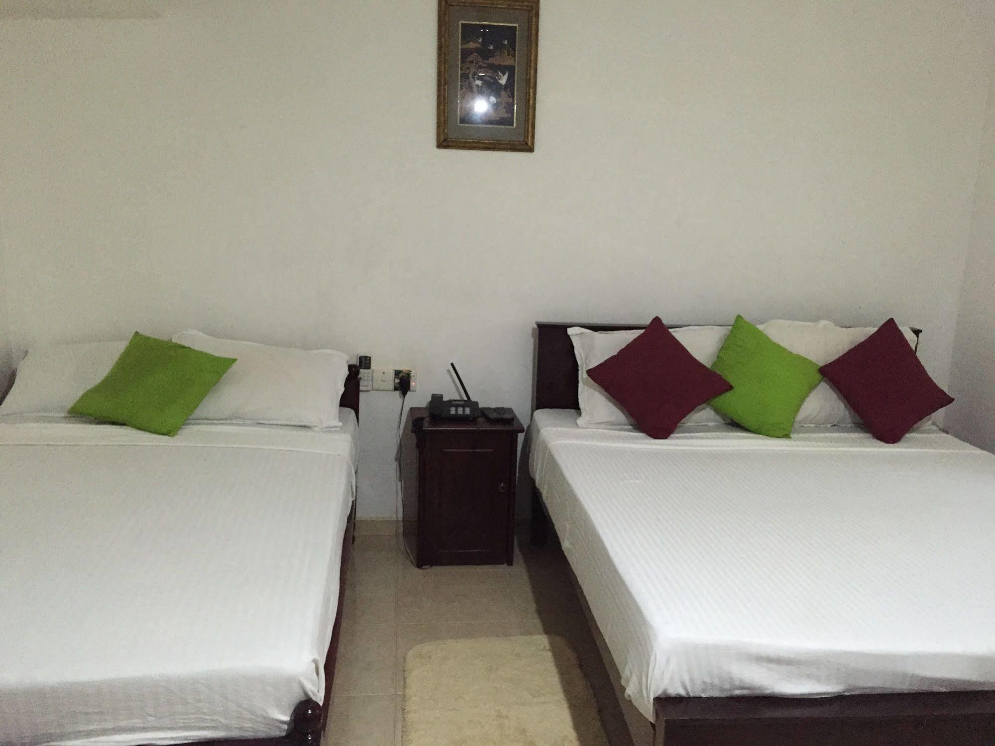 Pinidiya Resort أنرادابورام المظهر الخارجي الصورة